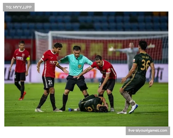 中超第五轮焦点战:成都蓉城客场挑战北京国安,榜首与下游球队对决 中超第五轮焦点战:成都蓉城客场挑战北京国安,榜首与下游球队对决